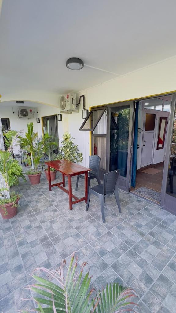 Ahavah Apartment Trou d'Eau Douce Bagian luar foto